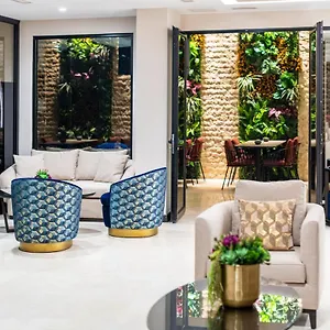 Aprilis Deluxe **** Isztambul