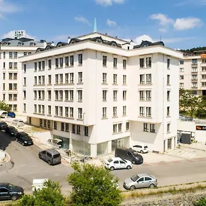 Zin D Sefin Aparts Stambuł
