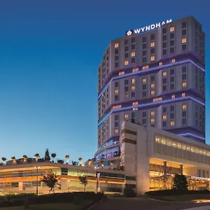 Hotel Wyndham Grand Europe